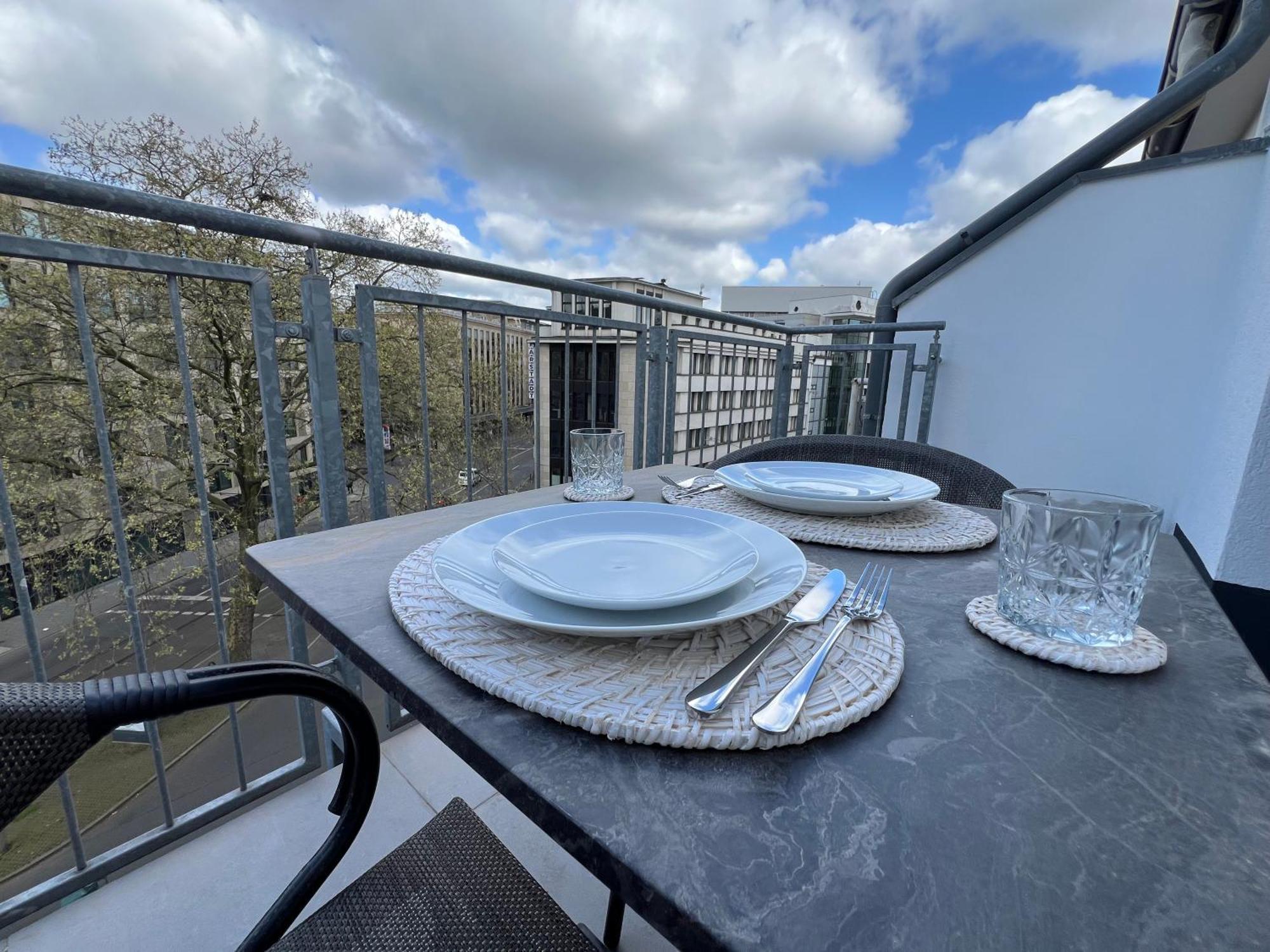 Apartment Duesseldorf City Eksteriør bilde